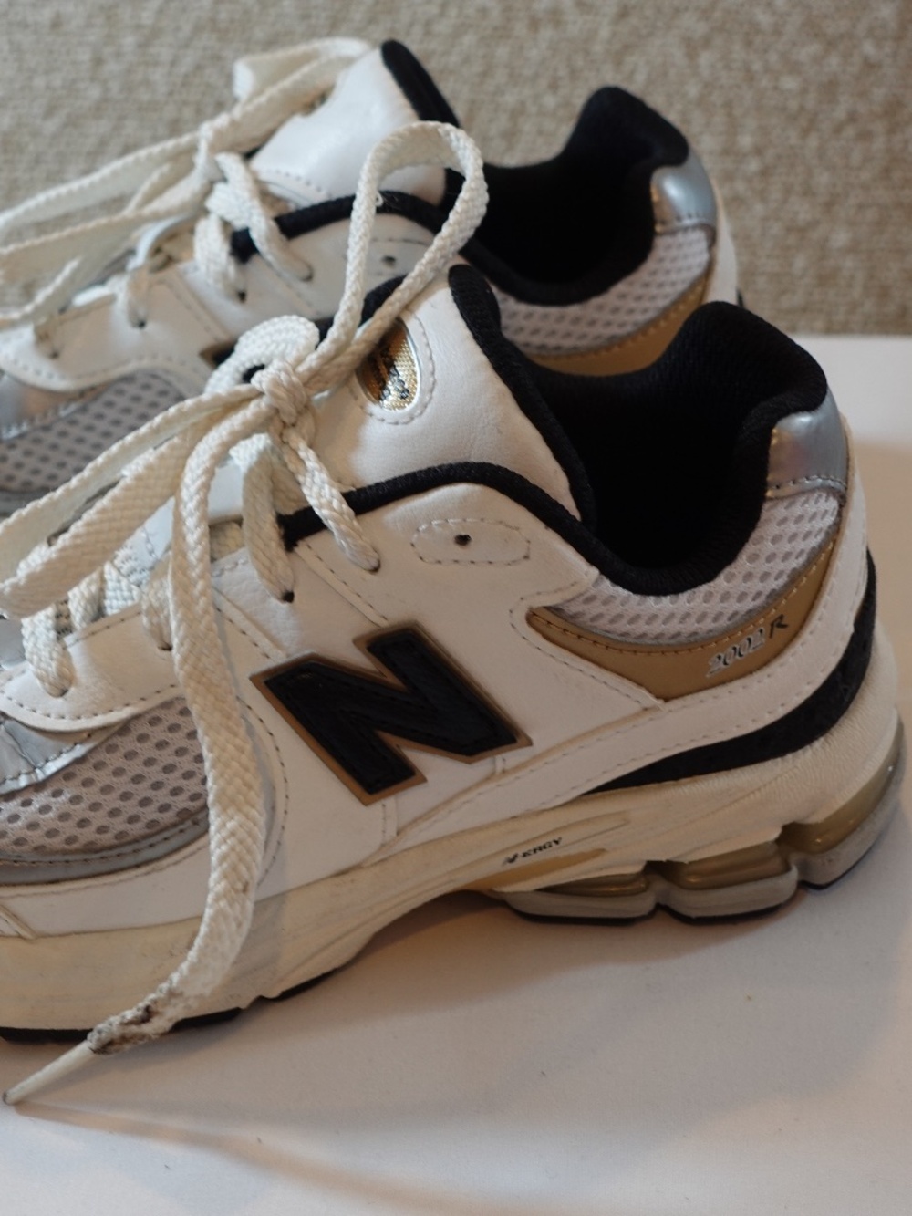 Kids New Balance 2002R
